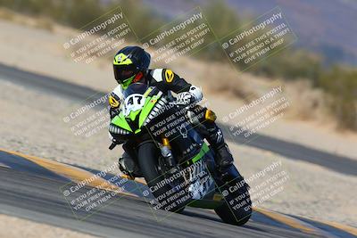 media/Jan-13-2024-SoCal Trackdays (Sat) [[9c032fe5aa]]/Turn 4 (135pm)/